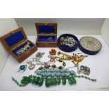 Assorted jewellery and boxes