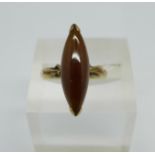 A Victorian 14ct gold and agate ring, 4.2g, O