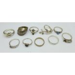 Ten silver rings, 28g