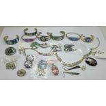 A collection of Alpaca Mexico jewellery set with mother of pearl and abalone