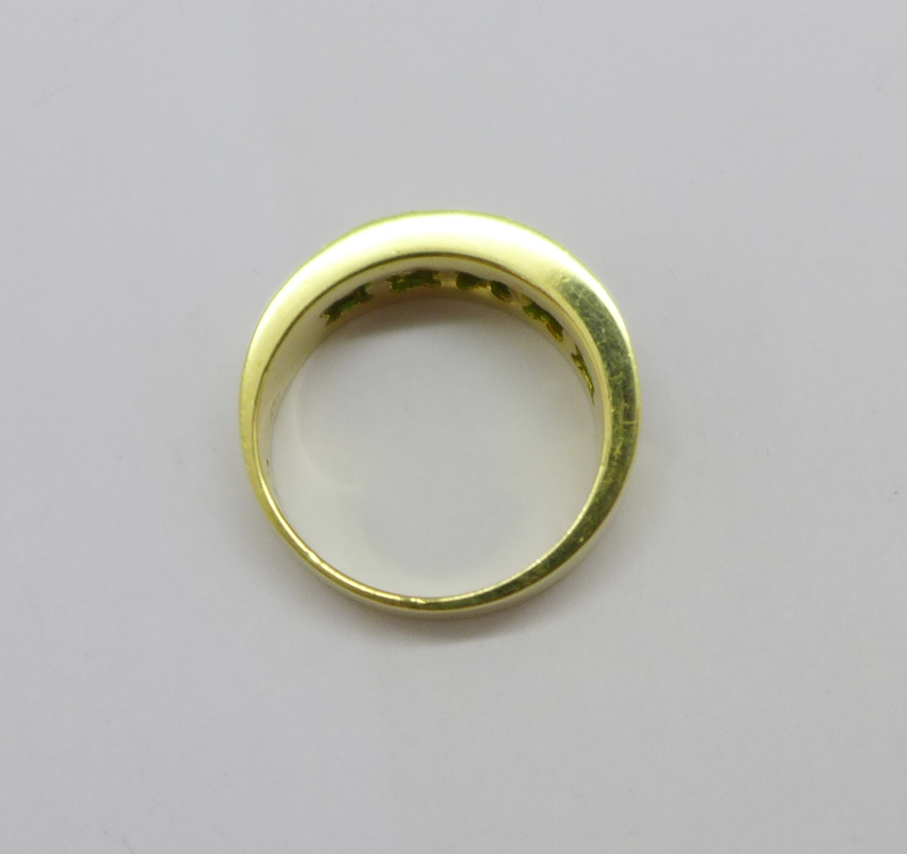 A yellow metal, emerald and diamond ring, marked 750 in the shank, 6.1g, O - Image 3 of 3