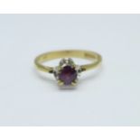A 9ct gold and garnet solitaire ring, 1.5g, M/N
