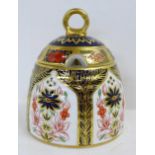 A Royal Crown Derby Imari honey pot, second, 11.5cm