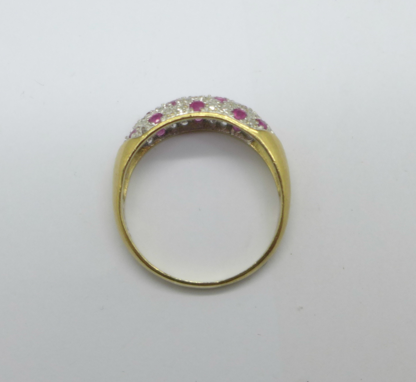 A 9ct gold, ruby and diamond ring, 3.3g, T - Bild 7 aus 8