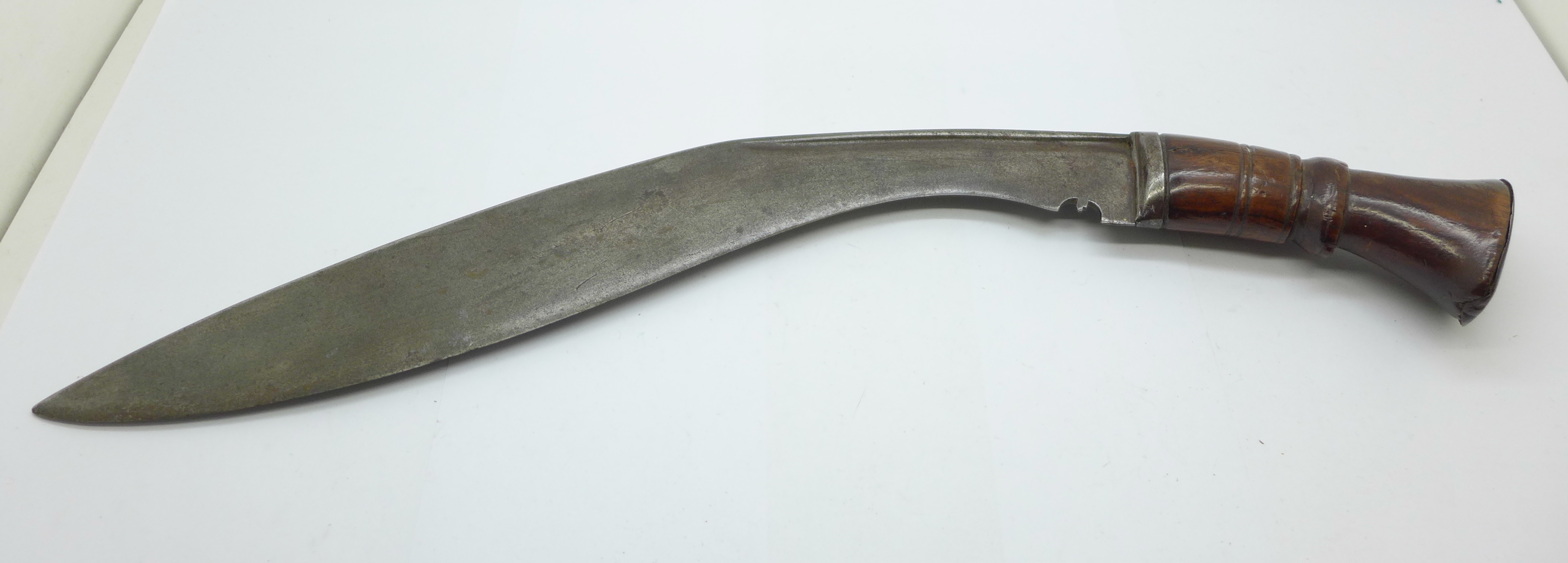 A kukri, no scabbard