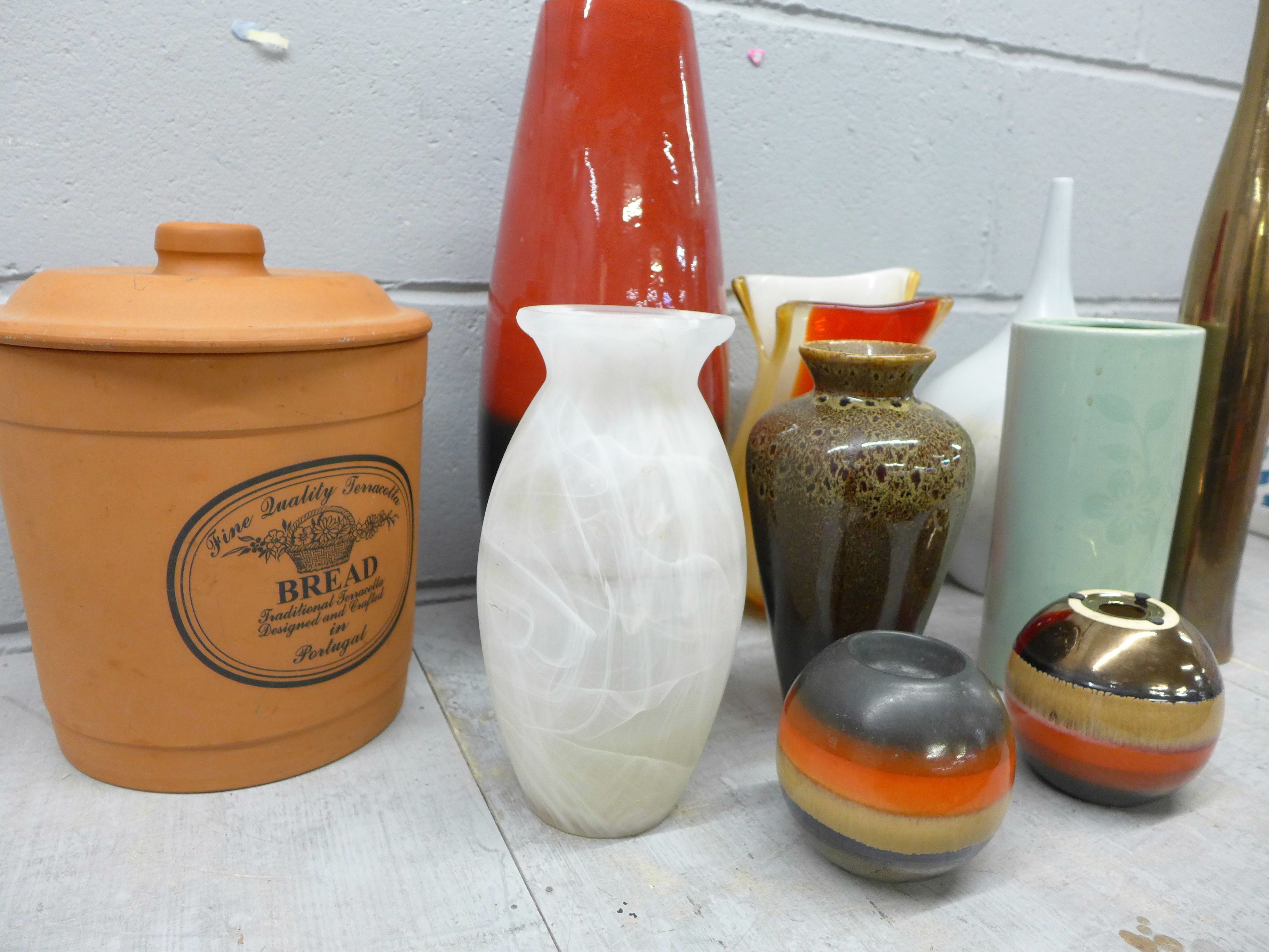 A collection of vases including John Rocha and a terracotta bread bin **PLEASE NOTE THIS LOT IS - Bild 2 aus 7