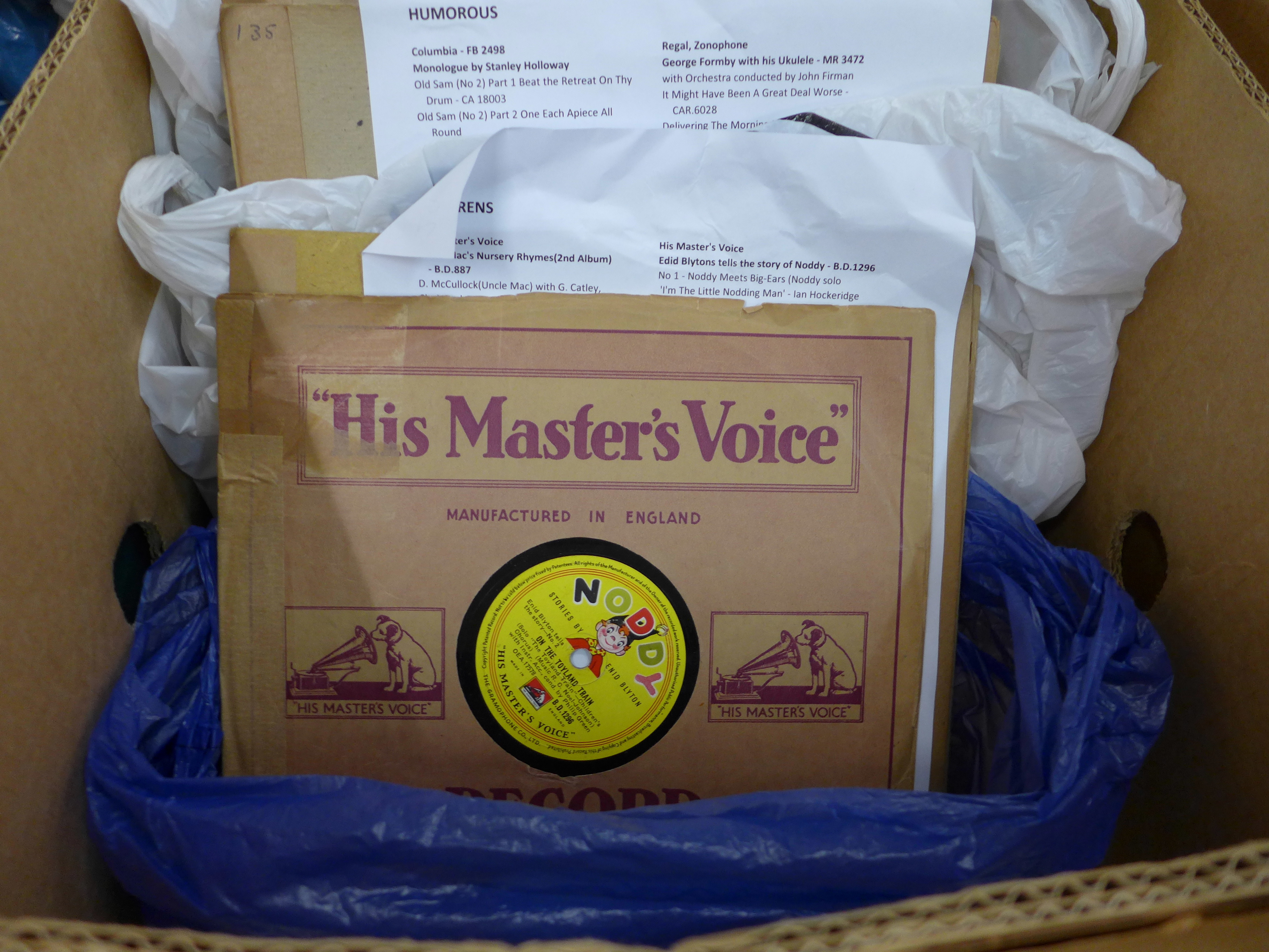 Three boxes of 78rpm records, 1930's to 1950's including Vera Lynn, George Formby, Stanley Holloway, - Bild 3 aus 10