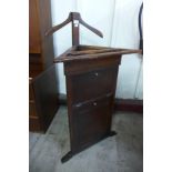 A Compactum oak gentleman's corner valet stand