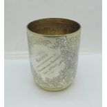 An Edward VII silver christening mug, London 1903, with inscription dated 1905, 178g