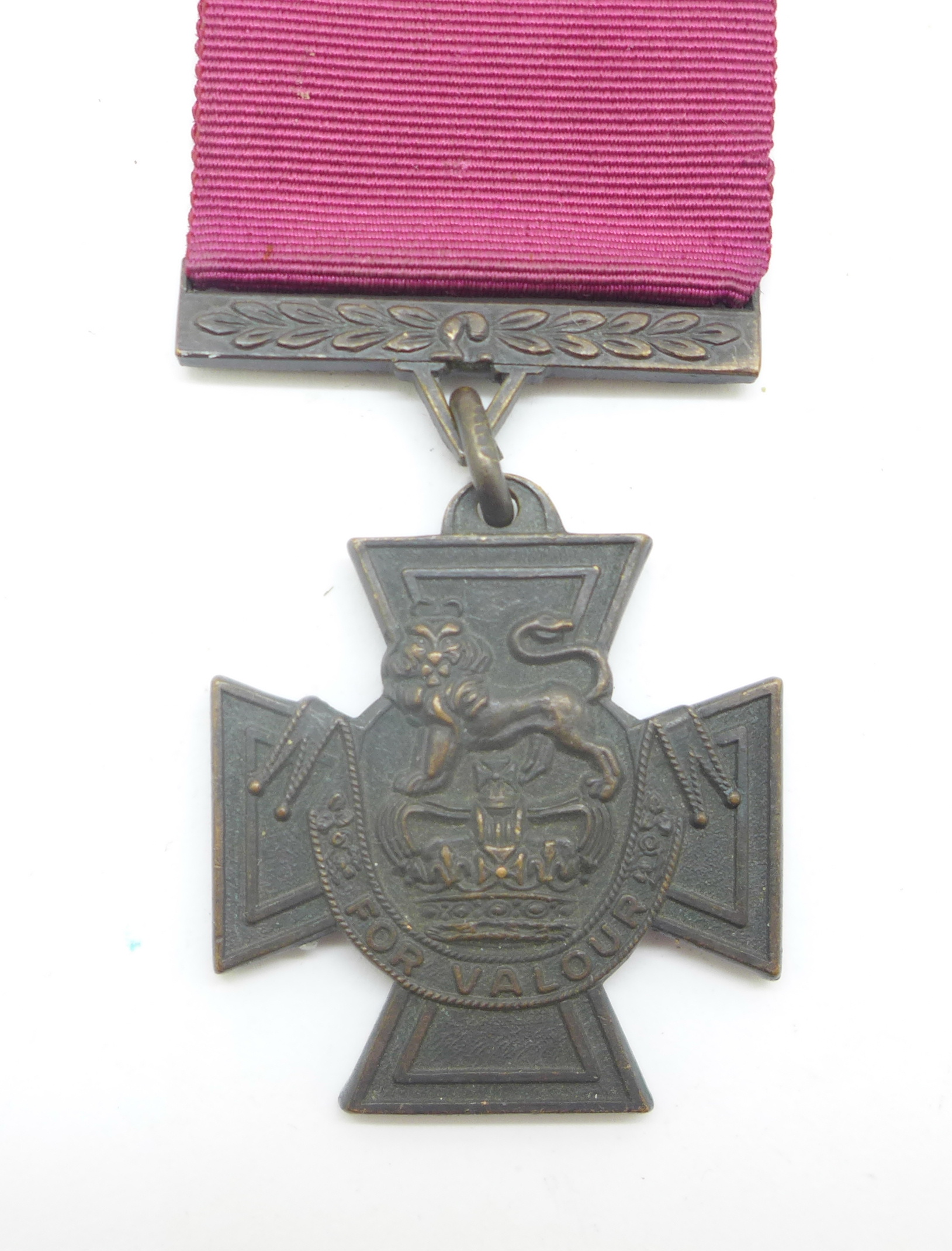 A replica Victoria Cross medal - Image 2 of 3