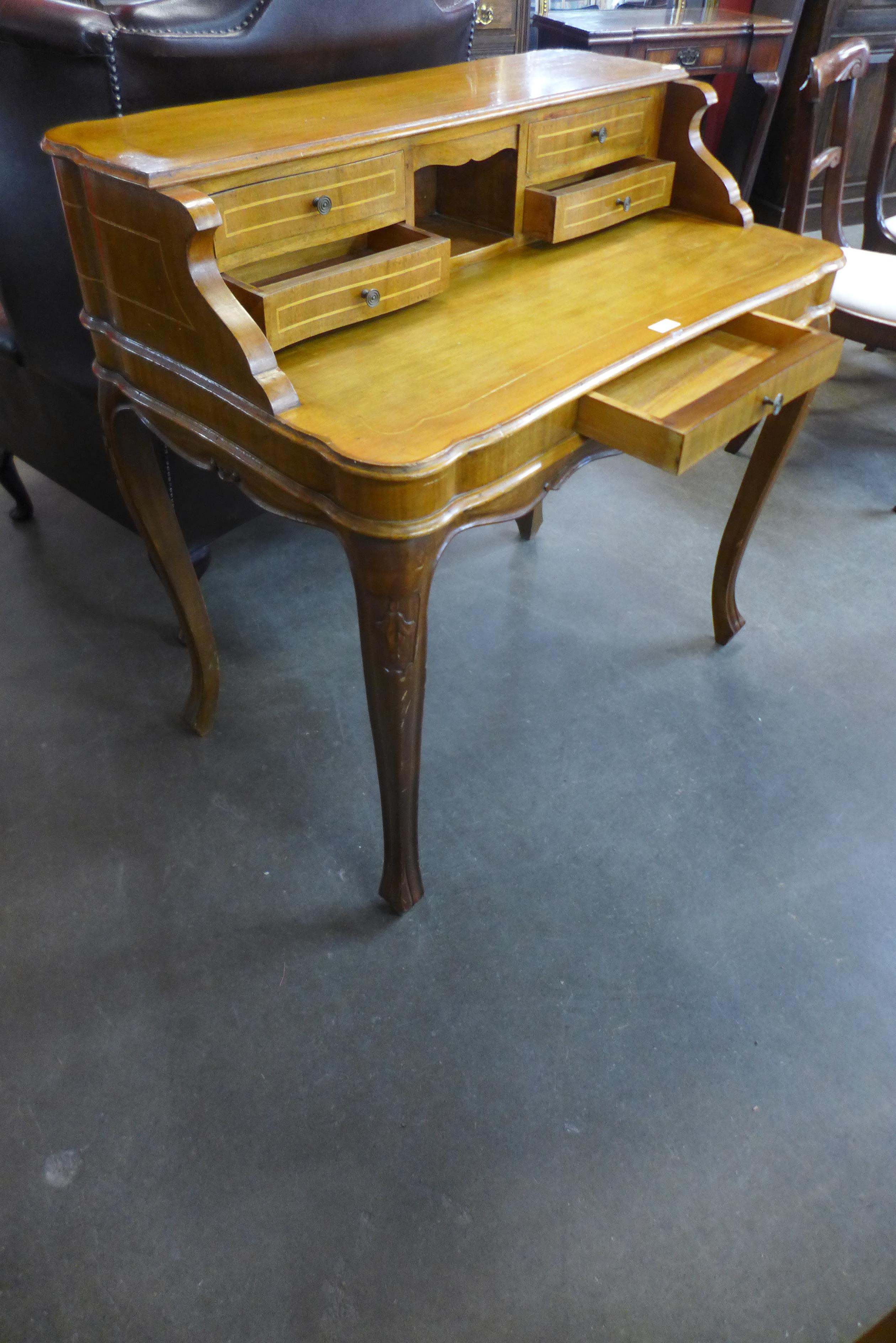 A French style inlaid walnut bonheur de jour - Image 2 of 2