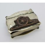 A WWI Royal Artillery trench art snuff box