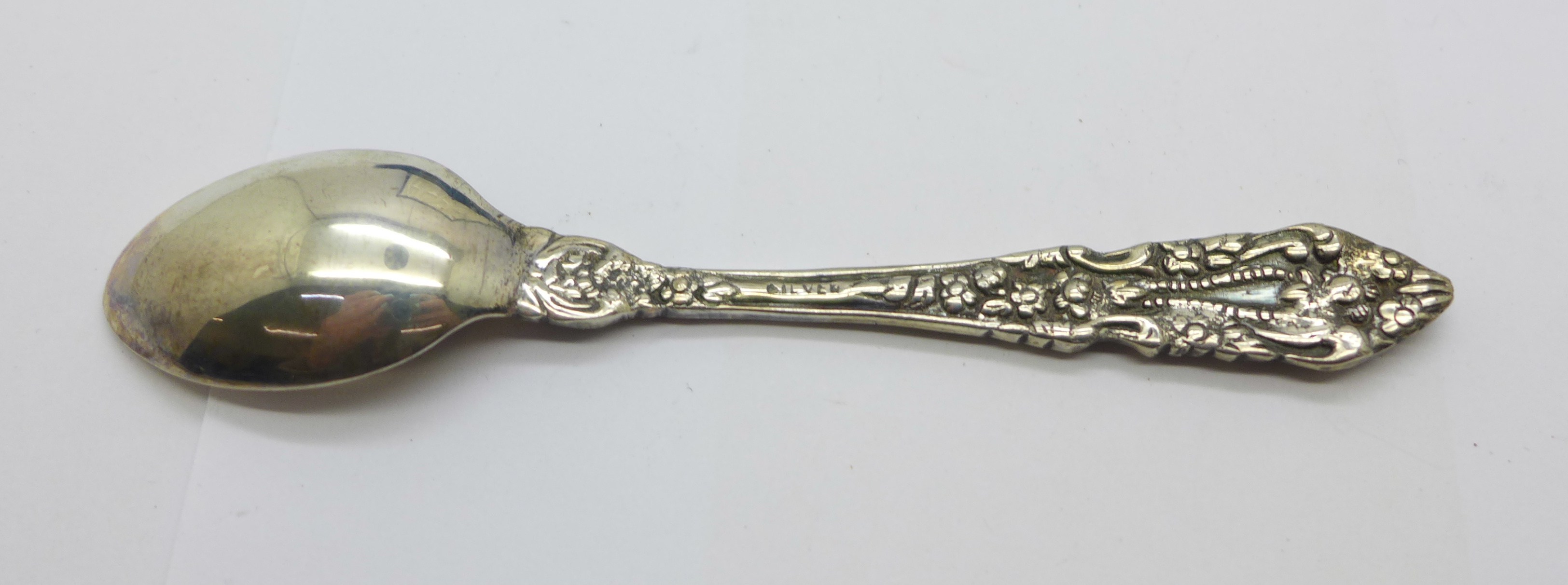 A cased set of silver spoons, 174g - Image 3 of 4