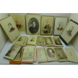 Over 100 carte de visites