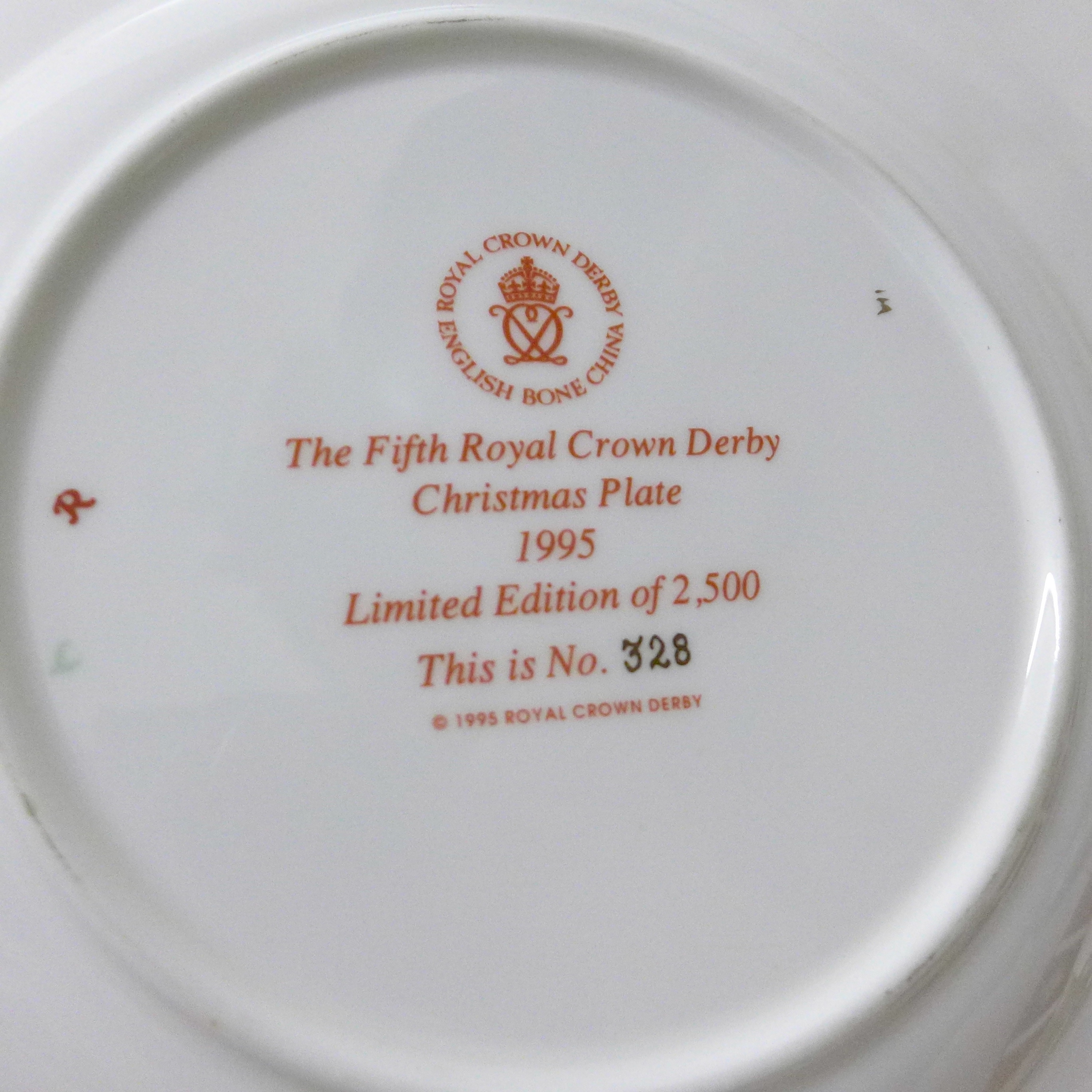 Six Royal Crown Derby Old Imari limited edition Christmas plates, 1984, 1993, 1994, 1995, 1996 and - Image 9 of 9