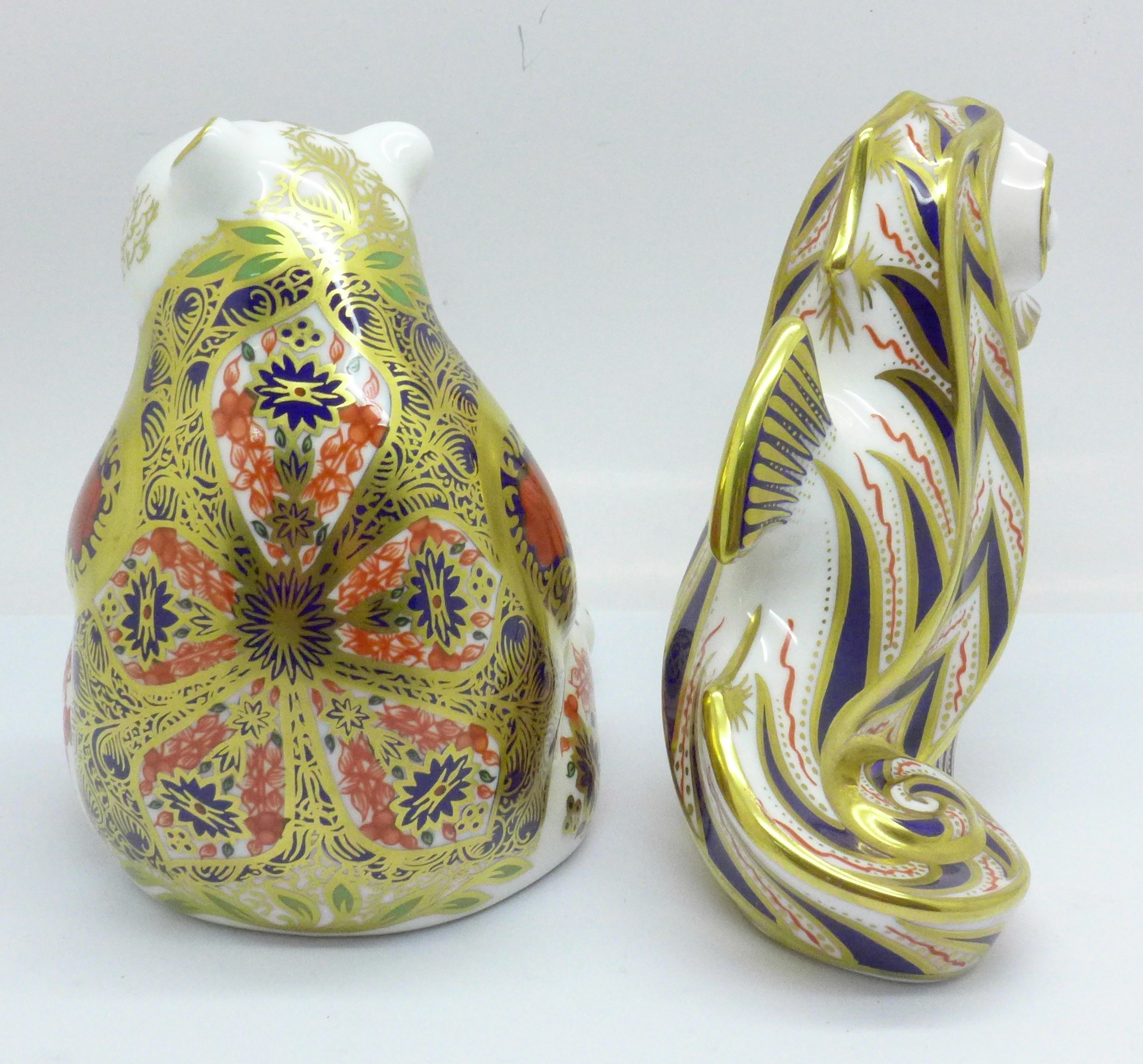 A Royal Crown Derby Imari Honey Bear paperweight with silver stopper, boxed, and a Royal Crown Derby - Image 3 of 5