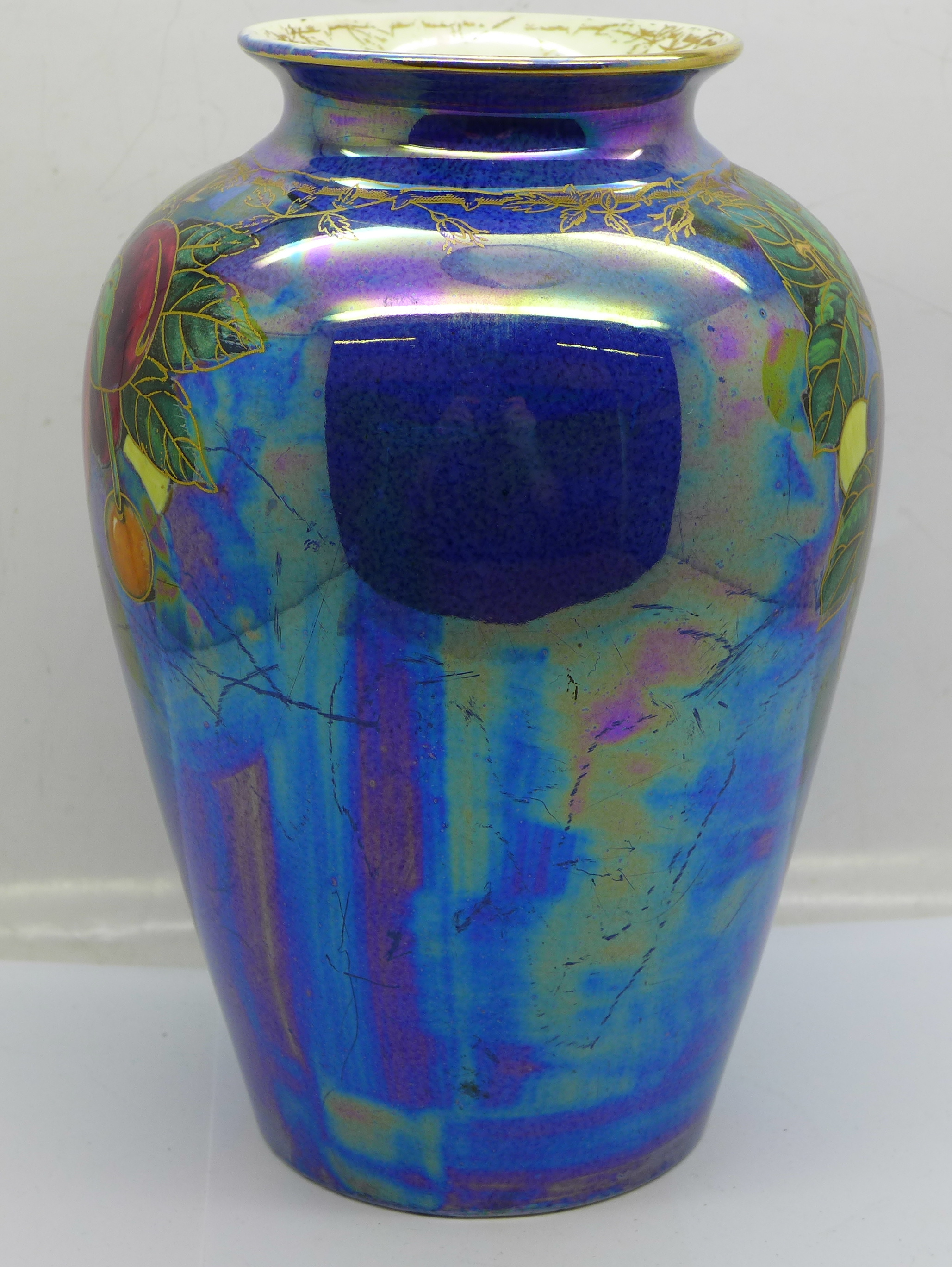 A Crown Devon lustre vase decorated with fruit, 20cm - Image 3 of 5