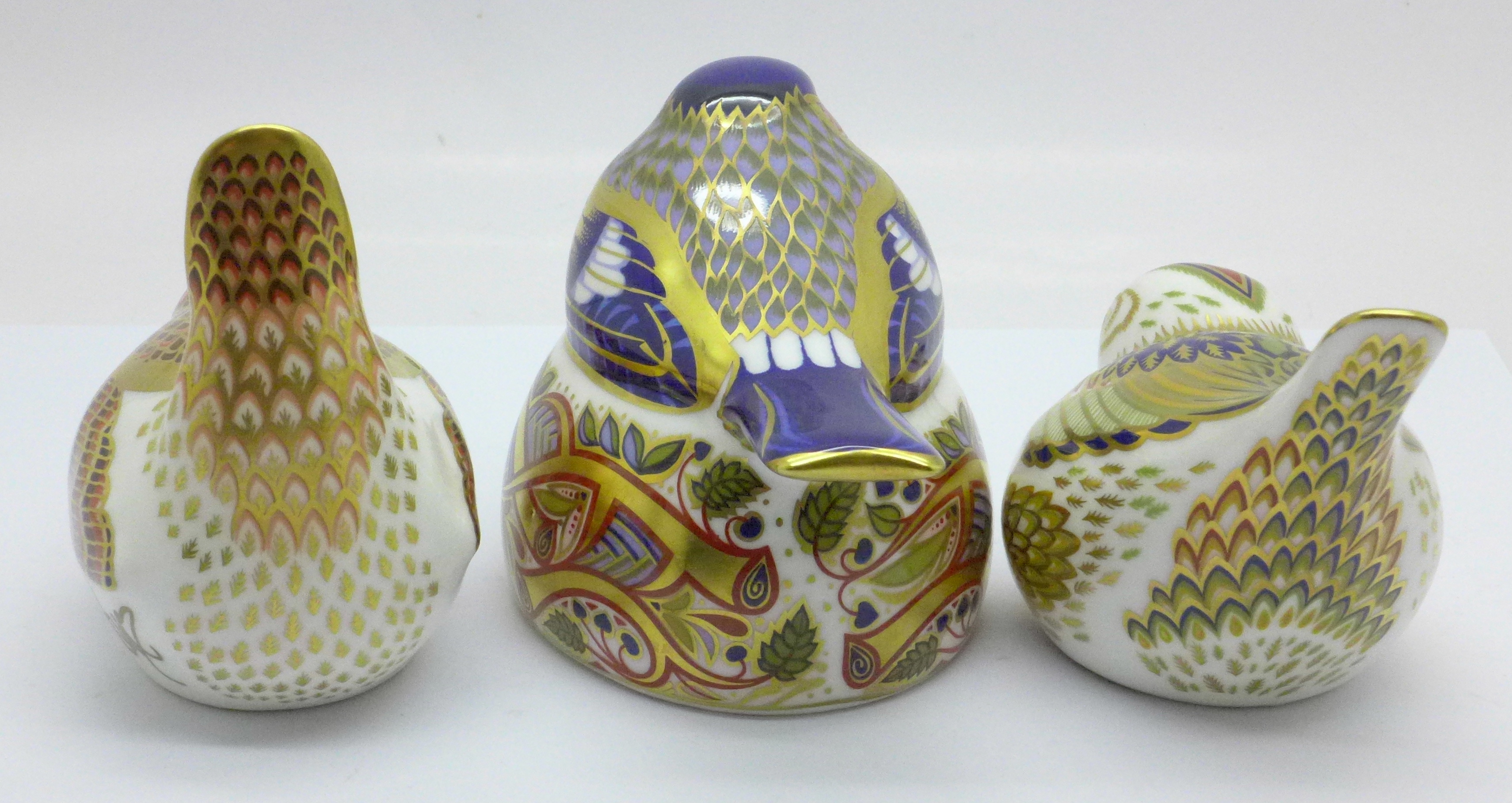 Three Royal Crown Derby paperweights, Nesting Bullfinch, Derby Wren and Firecrest (Collectors - Image 3 of 6