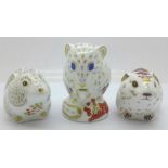 Three Royal Crown Derby paperweights - Collectors Guild Exclusives; Riverbank Vole with gold