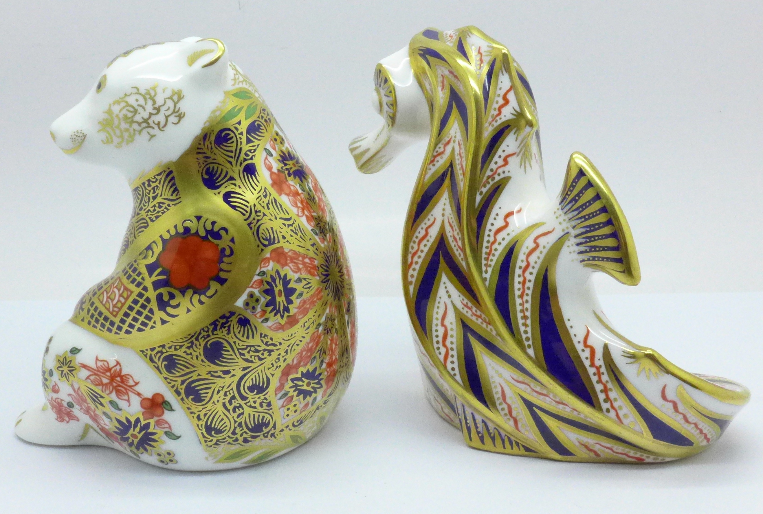 A Royal Crown Derby Imari Honey Bear paperweight with silver stopper, boxed, and a Royal Crown Derby - Image 4 of 5
