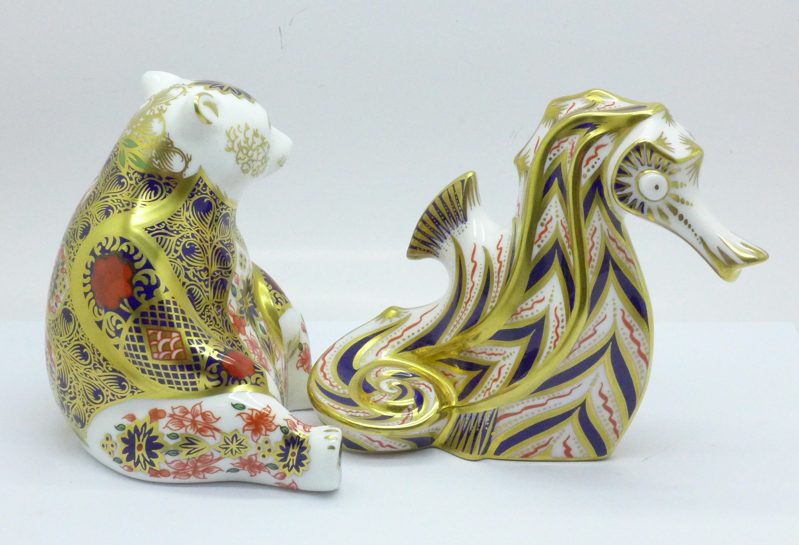 A Royal Crown Derby Imari Honey Bear paperweight with silver stopper, boxed, and a Royal Crown Derby - Image 2 of 5