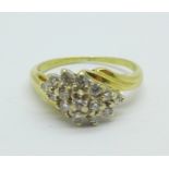 A yellow metal and diamond ring, 3g, J