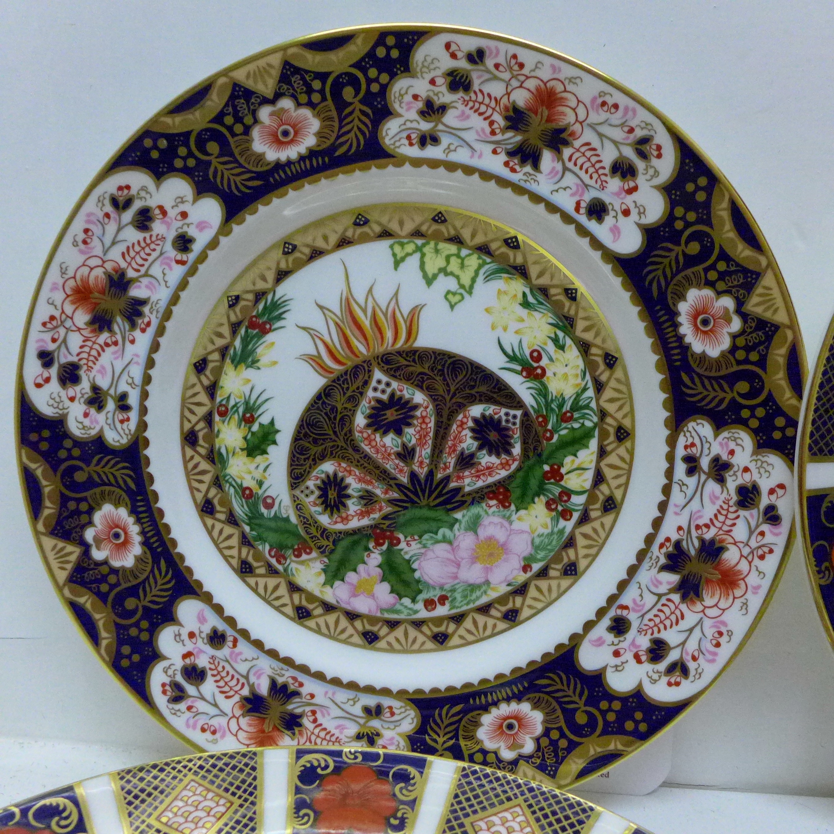 Six Royal Crown Derby Old Imari limited edition Christmas plates, 1984, 1993, 1994, 1995, 1996 and - Image 4 of 9