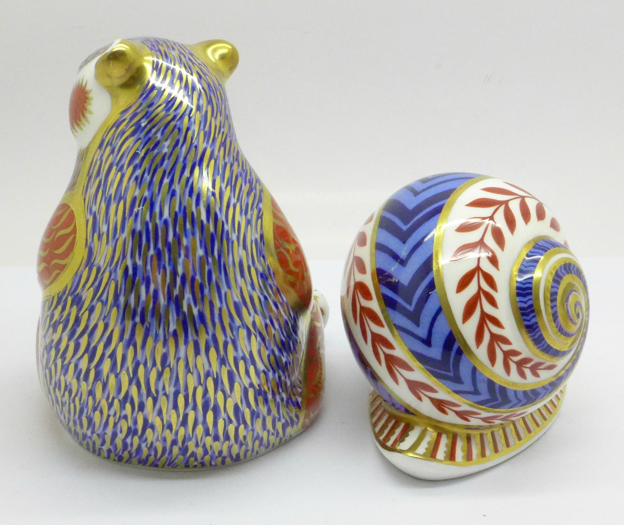 A Royal Crown Derby Honey Bear paperweight with silver stopper and a Royal Crown Derby Snail - Image 3 of 5