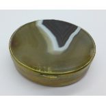 An oval agate set box, 52mm