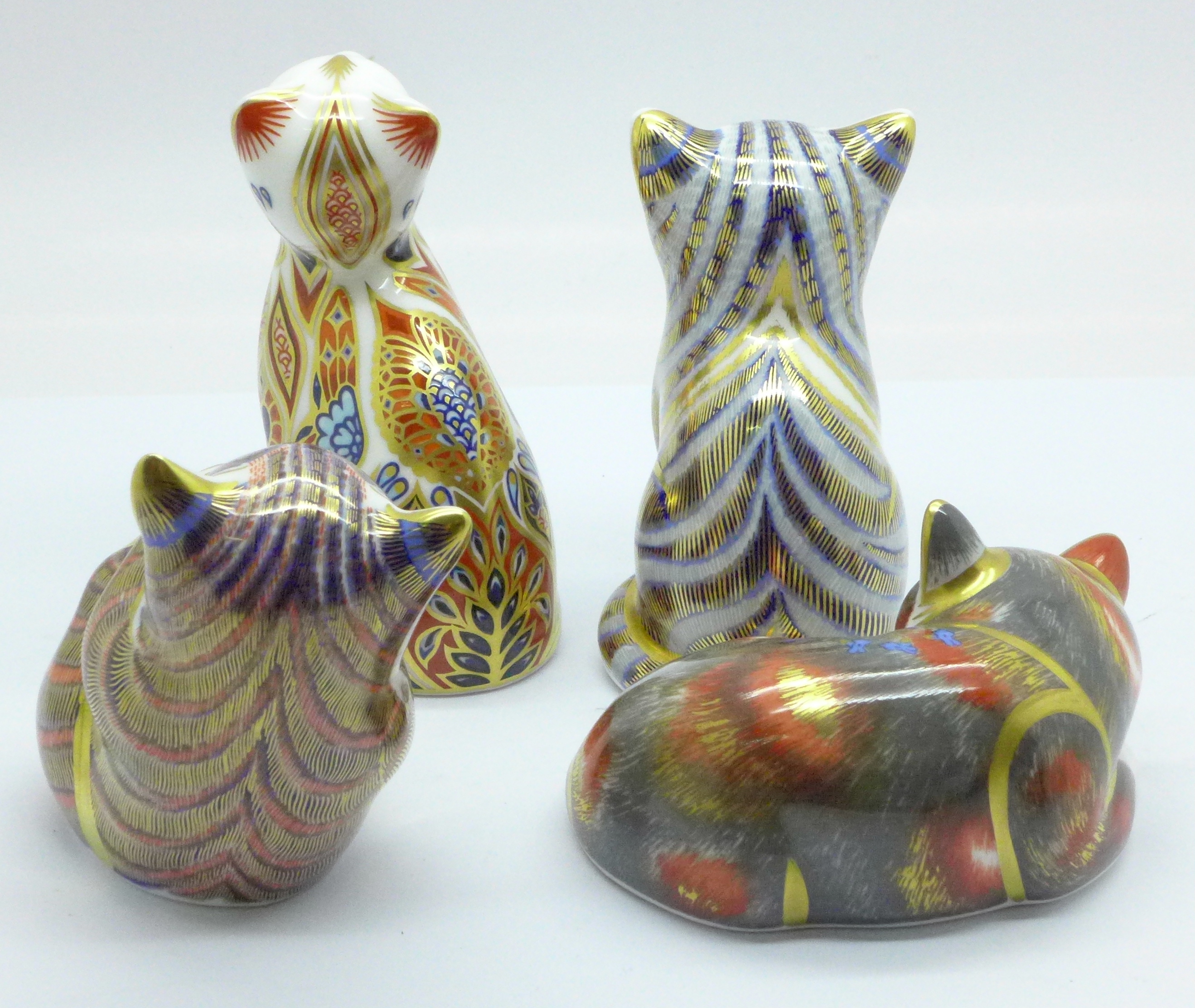 Four Royal Crown Derby paperweights, Siamese Kitten, Playful Kitten, Grey Kitten and Catnip - Image 3 of 6