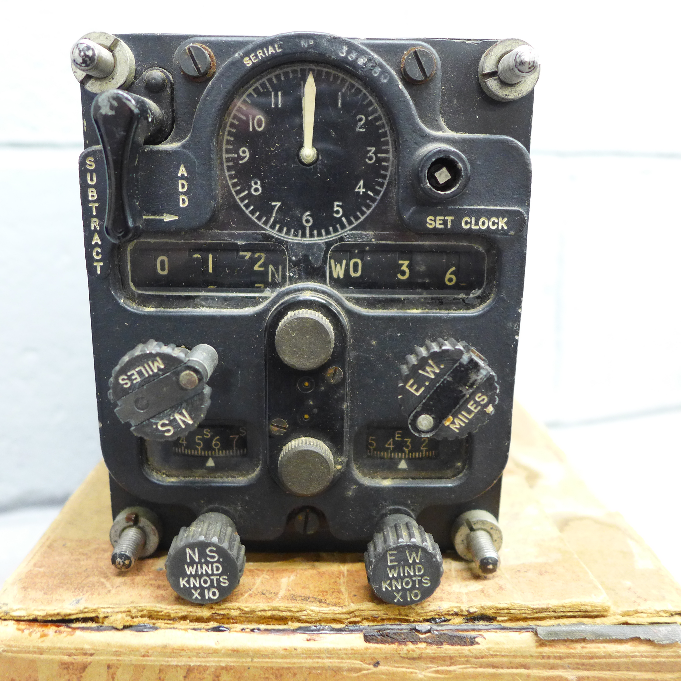 A WWII RAF ground position indicator, Lancaster Bomber - Bild 2 aus 3