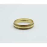 A 9ct gold wedding ring, 1.8g, J