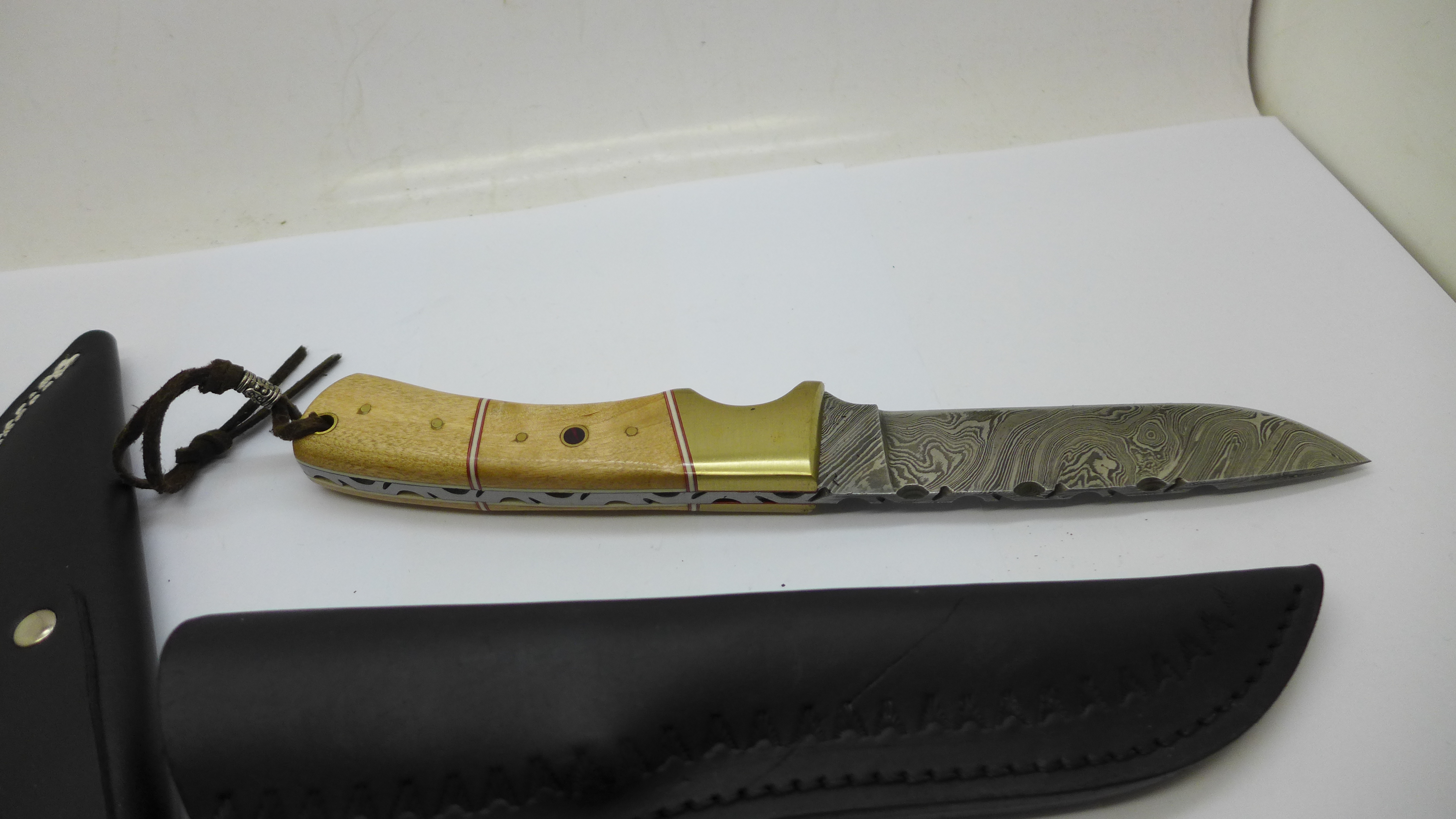 Two knives with damascus blades and scabbards - Bild 4 aus 5