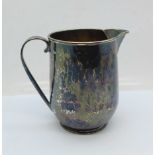 A silver jug, Robert Richard Prout, London 1943, 199g