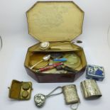 A sovereign purse, two magnifying glasses, two small boxes, etc.