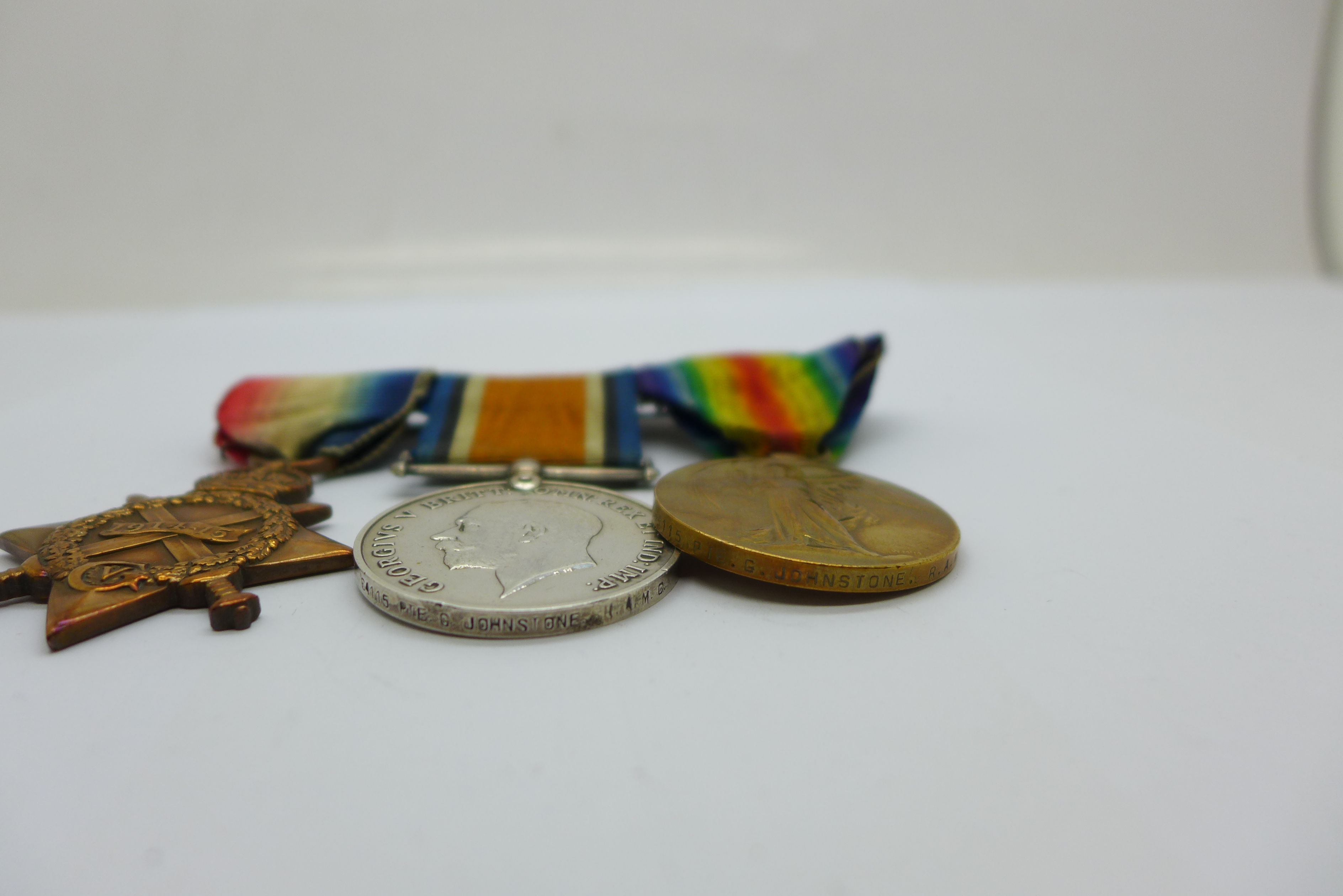 A trio of WWI medals, 64115 Pte. G. Johnstone R.A.M.C. - Bild 2 aus 3