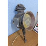 A late 19th/early 20th Century carriage light