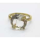 A 9ct gold golden rutile quartz ring, 2.6g, O