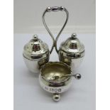 A small late Victorian silver cruet including two spoons, London 1898, 92g