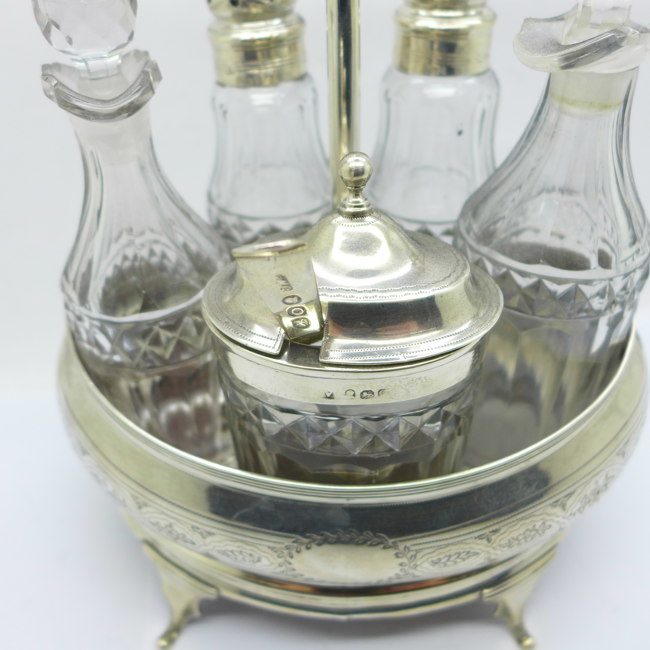 A silver cruet, Sheffield 1804 - Bild 2 aus 8