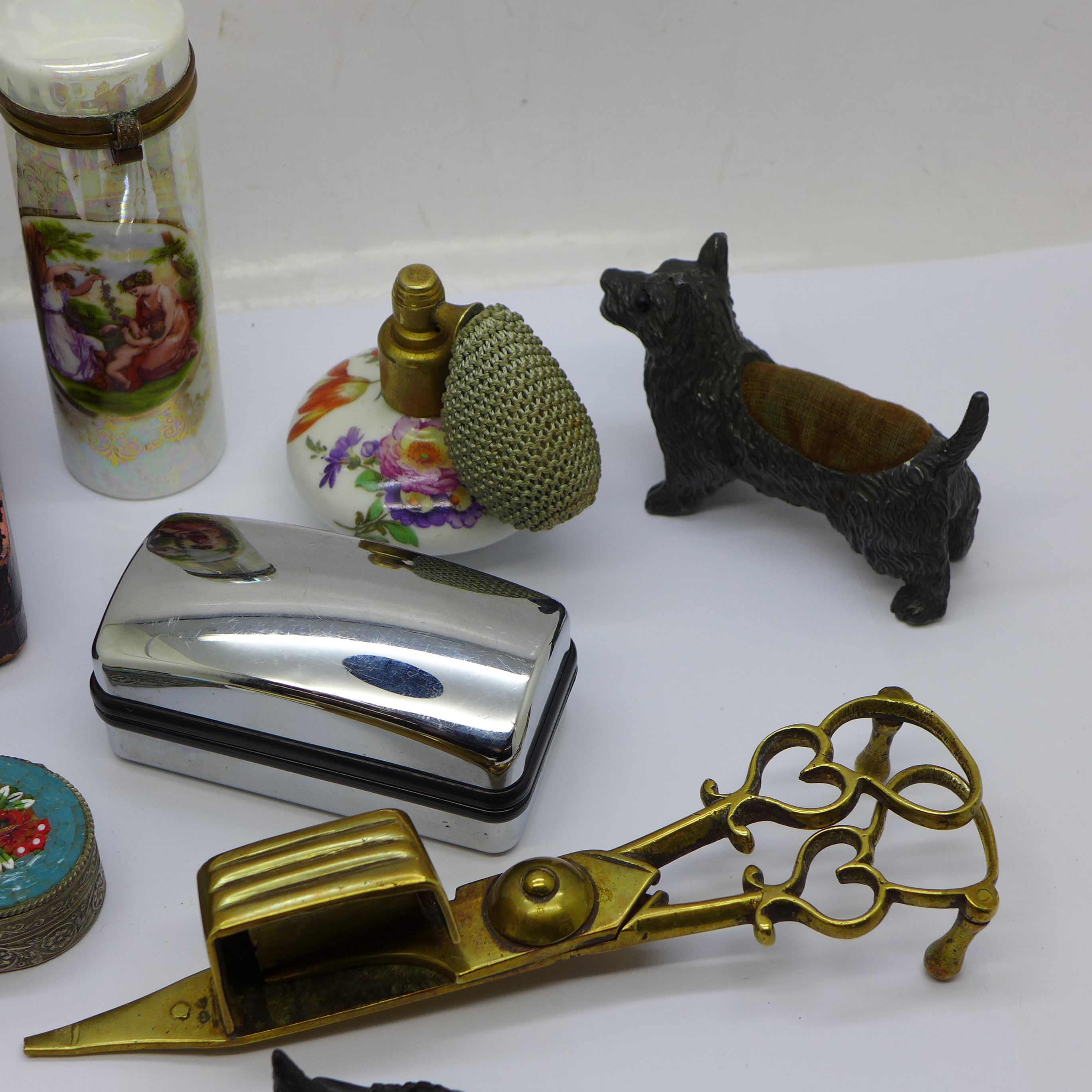 Candle snuffers, dog pin cushion, jewellery boxes, etc. - Bild 2 aus 4