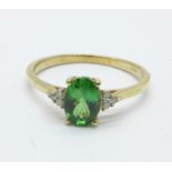 A 9ct gold, chrome tourmaline ring with diamond shoulders, 1.5g, O