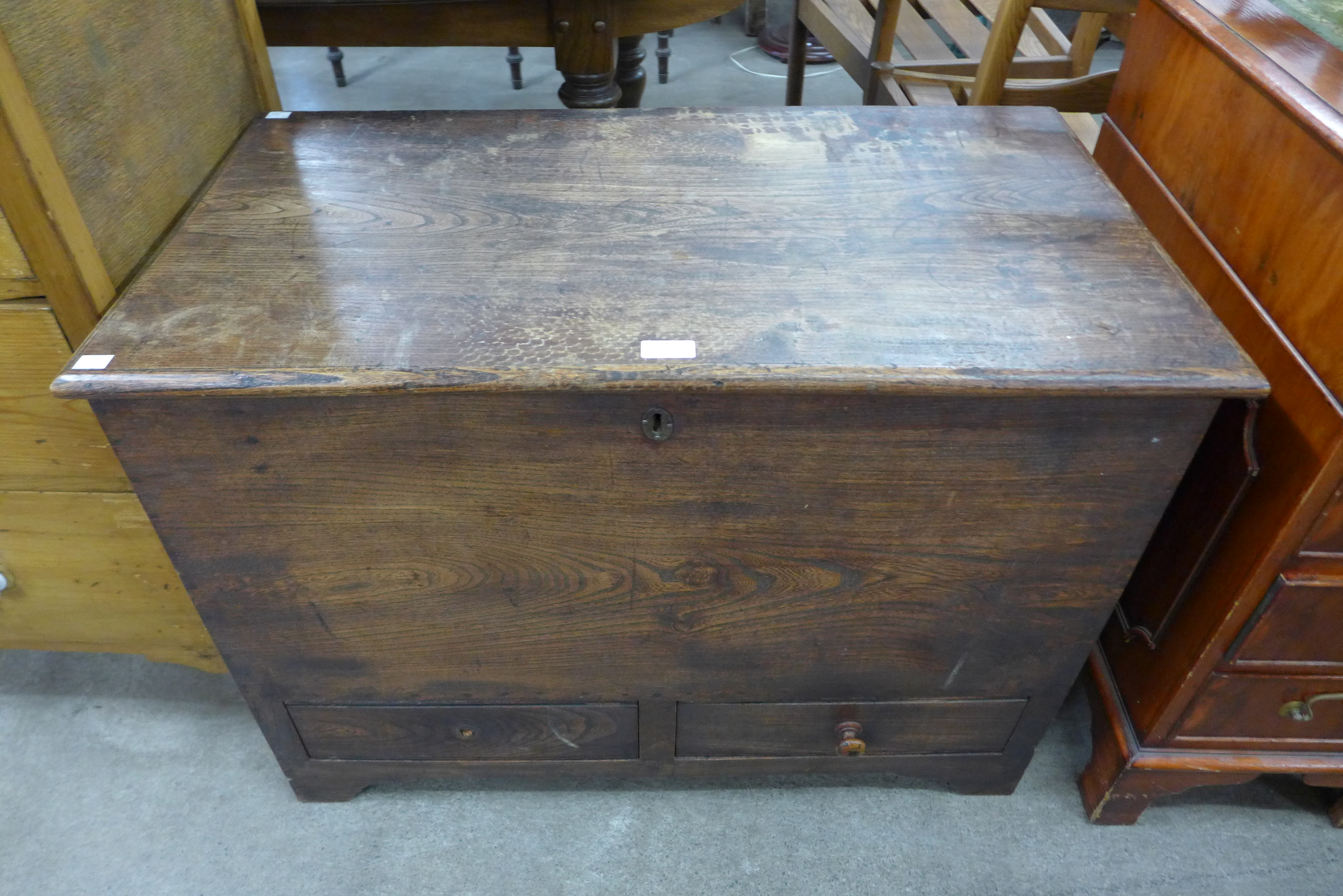 A George III elm mule chest