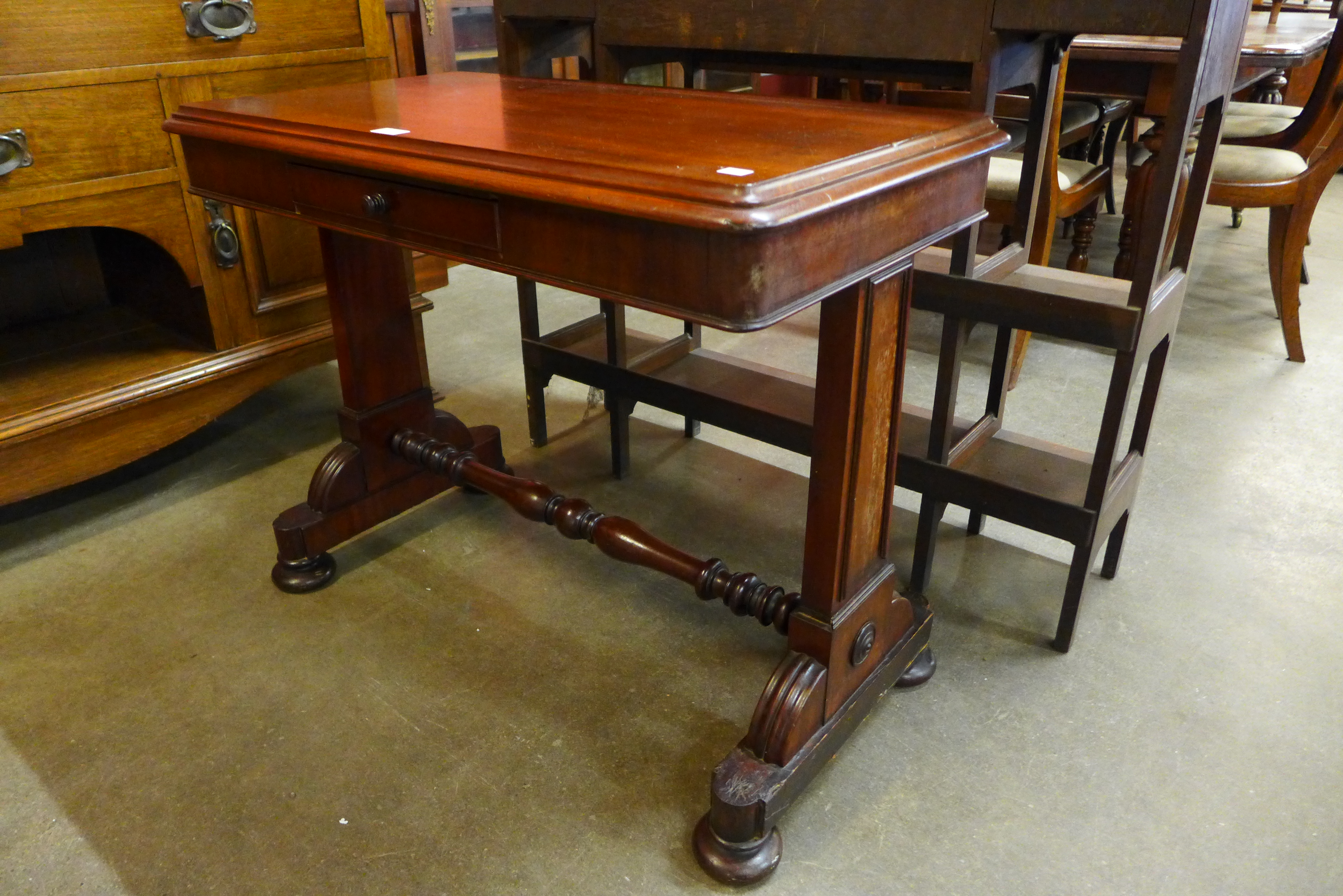 A Victorian mahogany single drawer stretcher table - Image 2 of 2