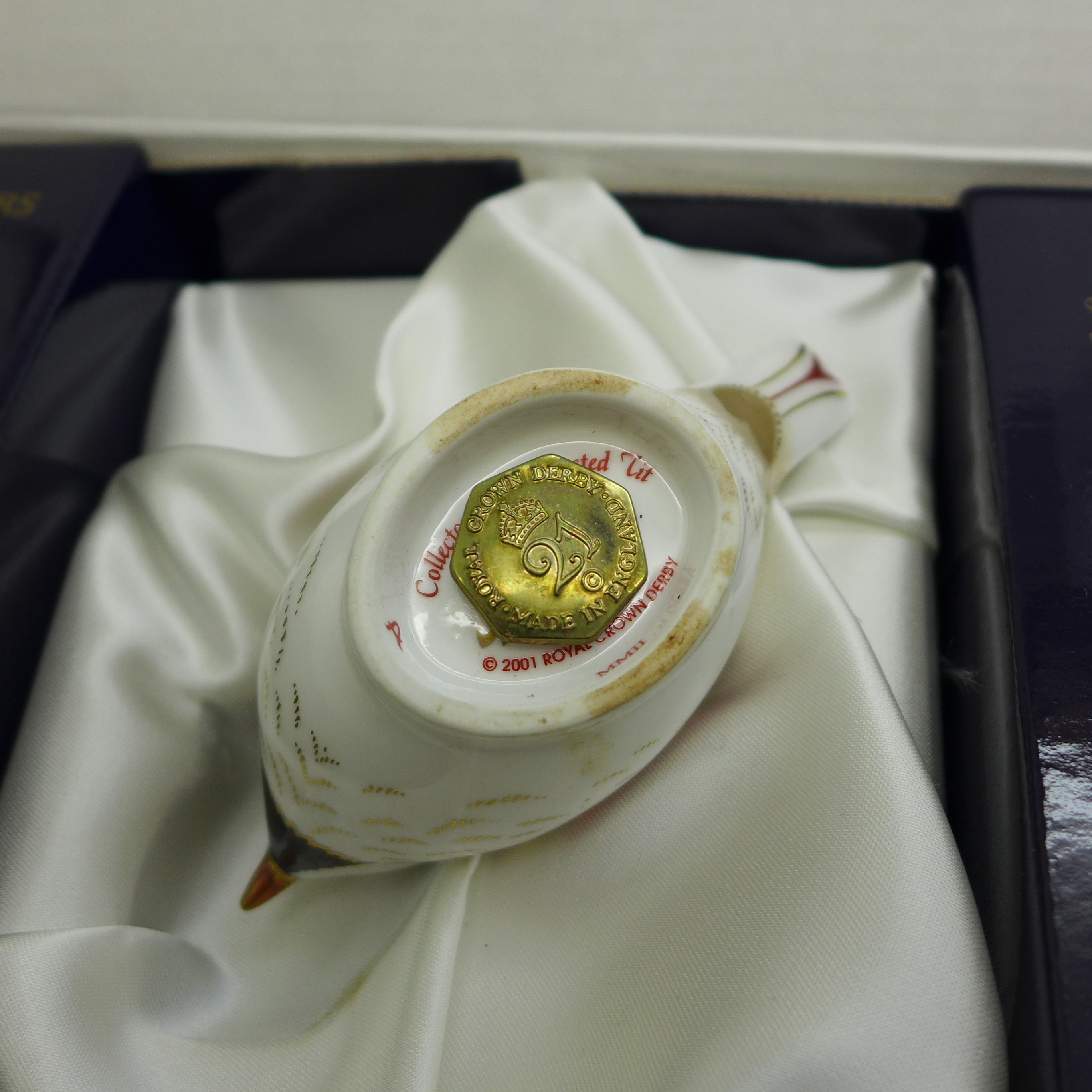 Five Royal Crown Derby paperweights - Goldcrest with gold stopper, Wren with gold stopper, Blue - Image 7 of 7