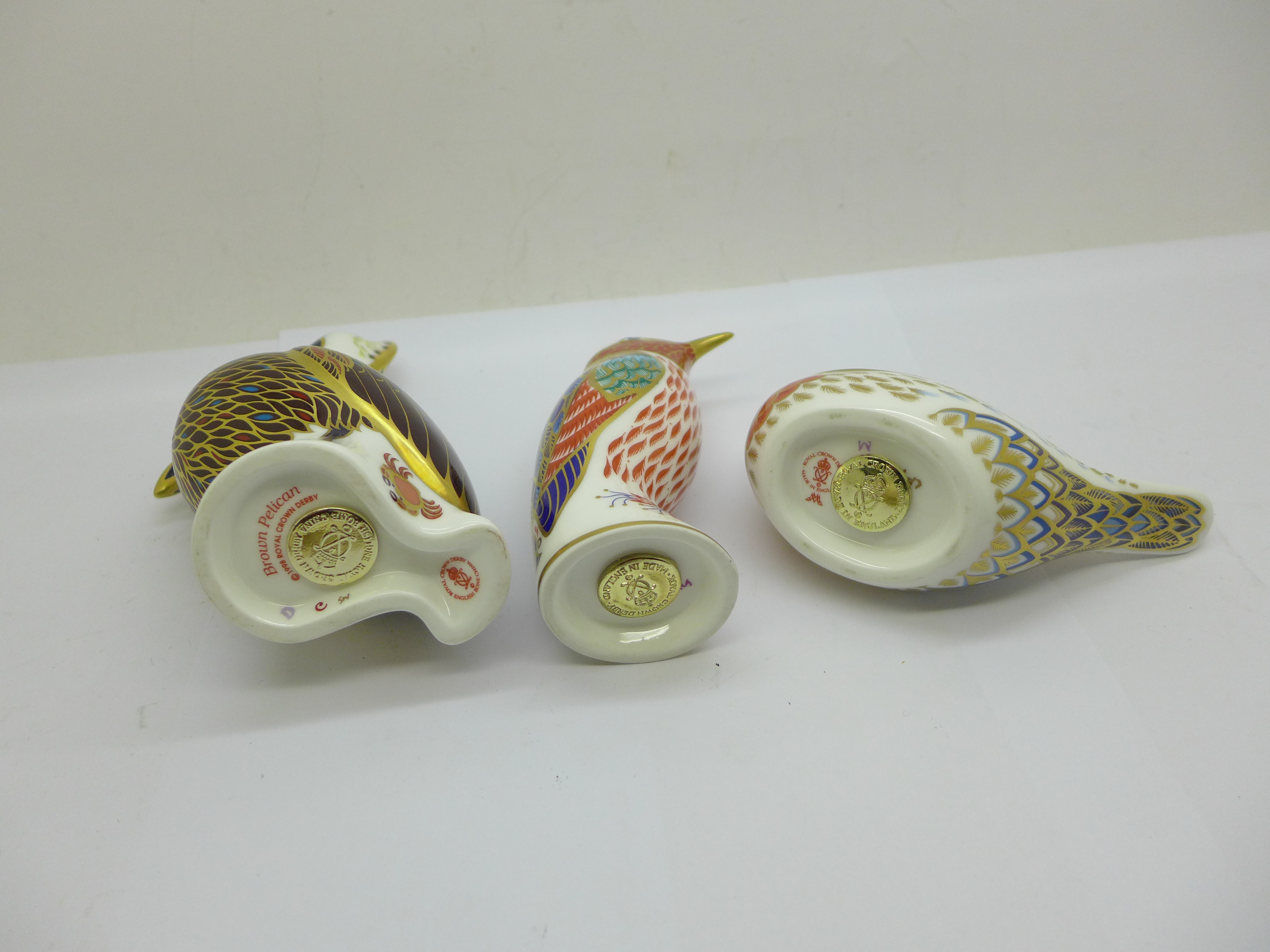 Three Royal Crown Derby paperweights - Hummingbird with gold stopper and box, Bluebird with gold - Image 3 of 3