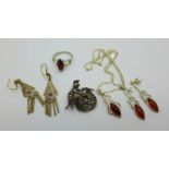A collection of silver jewellery, 22g