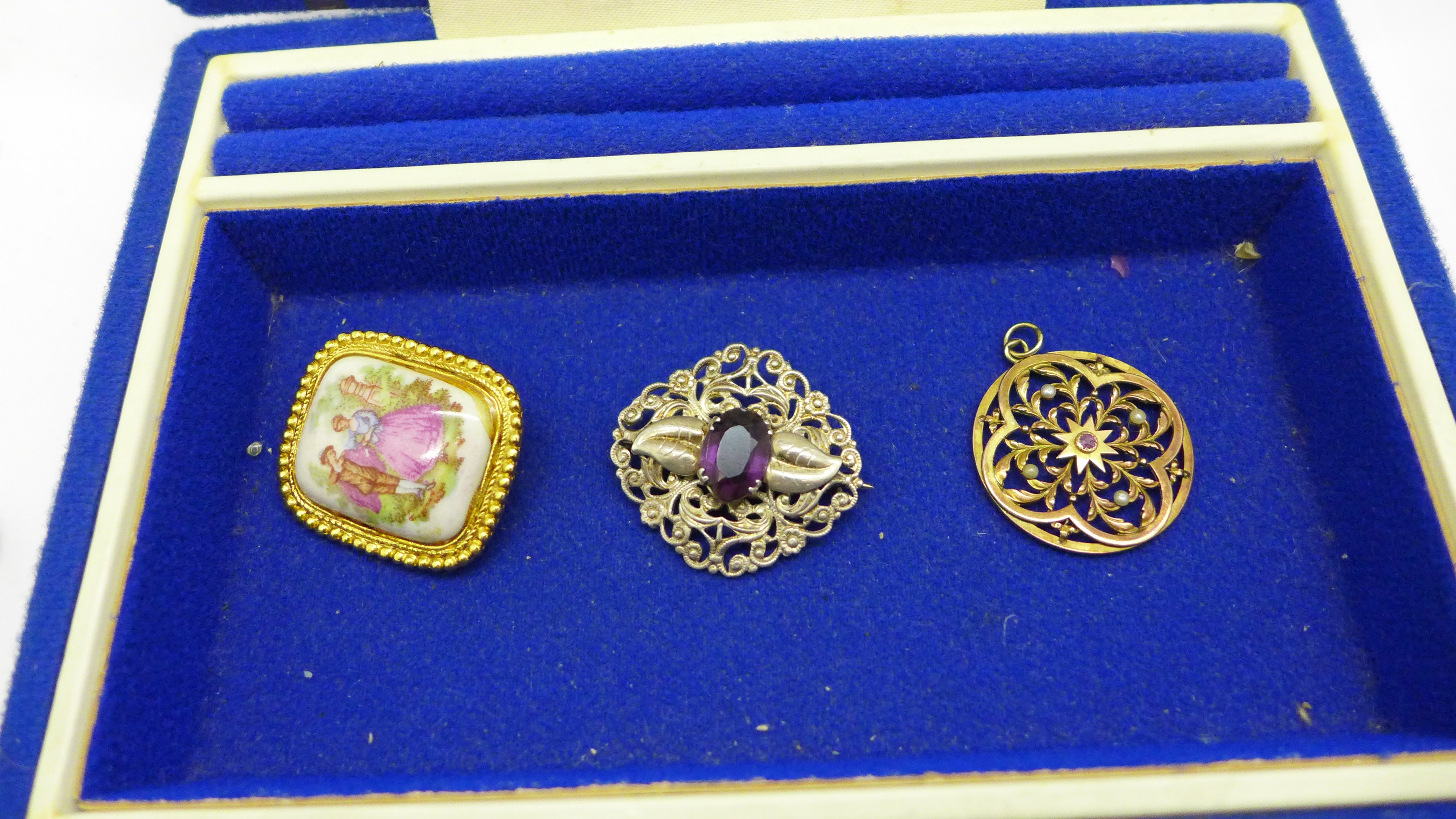 Gold plated costume jewellery - Image 2 of 4