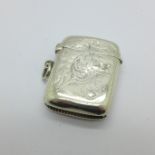 A small silver vesta case, Birmingham 1918, 15g