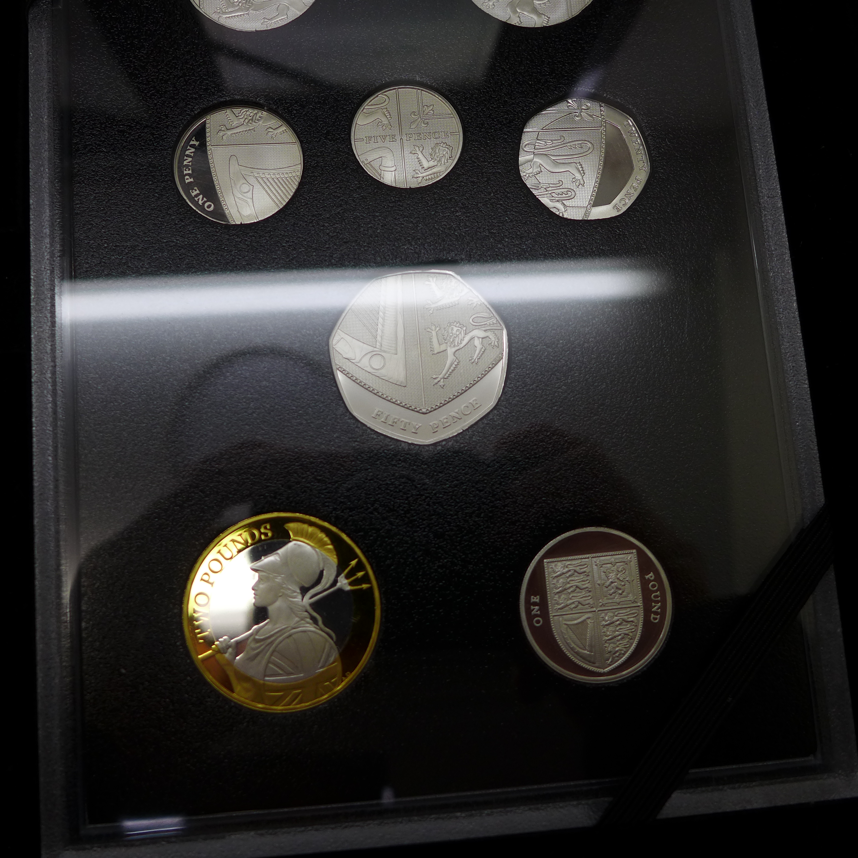 A 2015 silver proof coin set, the fifth circulation coinage portrait, first edition set, boxed - Image 2 of 7